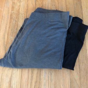 Black and grey leggings